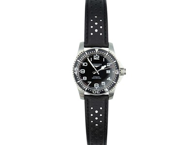 Lot 1048 - LONGINES - A Hydro Conquest stainless steel gentleman's automatic divers wristwatch.