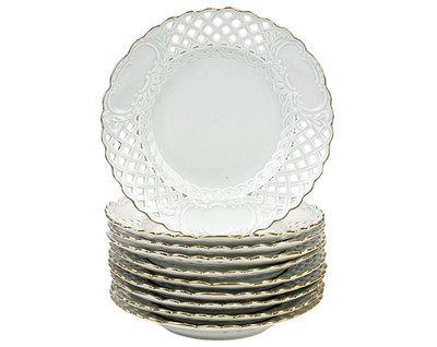 Lot 327 - A set of ten Meissen gilt edged plates.