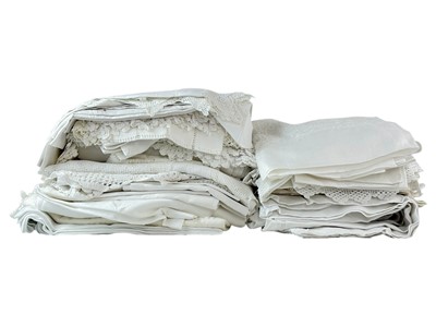 Lot 284 - Antique and vintage table cloths.