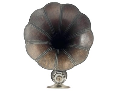 Lot 11 - An Amplion 'Dragon' horn speaker.