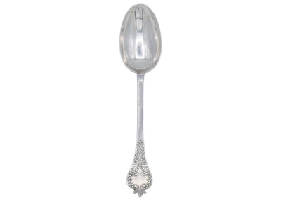 Lot 1 - An Edwardian silver porringer and spoon within original fitted case by Frederick Augustus Burridge.
