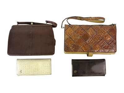 Lot 256 - A vintage Mappin and Webb lizard skin handbag.