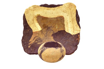 Lot 304 - Lafrowda Villas Studio Pottery