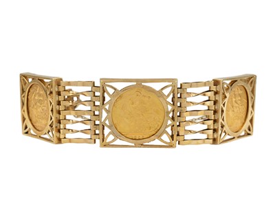 Lot 141 - A 9k seven bar gate link bracelet set with three QEII full sovereign gold coins and padlock clasp.