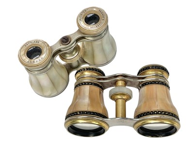 Lot 28 - Mother of pearl opera glasses.