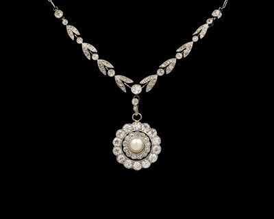 Lot 166 - A fine Belle Epoque diamond and pearl set pendant necklace