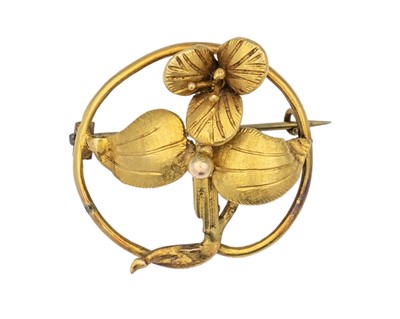 Lot 198 - A higher purity yellow gold flower brooch.