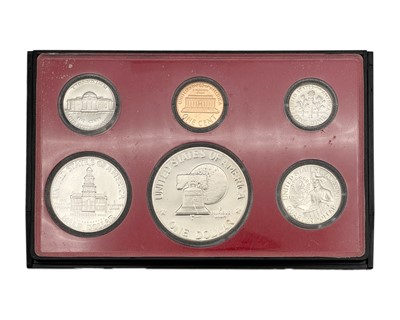 Lot 214 - A USA 1776-1976 proof coin set.