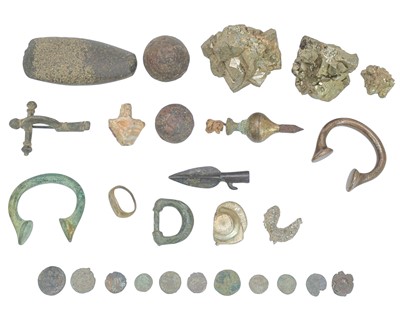 Lot 70 - A small collection of minerals and finds from a collector's cabinet.
