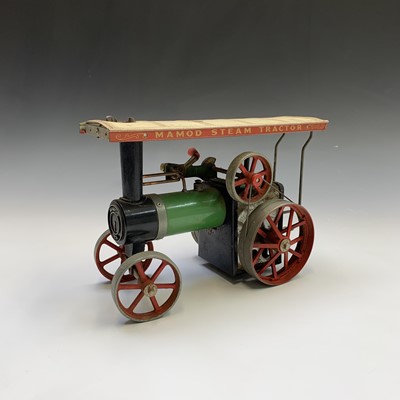Lot 17 - A Mamod model steam tractor, length 25.5cm.