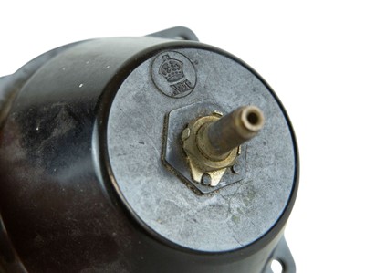 Lot 2 - A WWII Air Ministry Air Speed Indicator.
