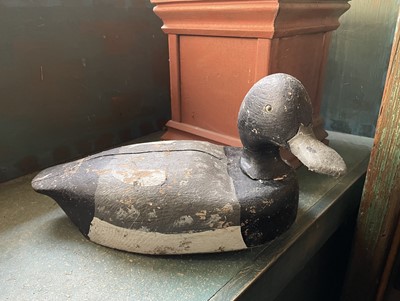 Lot 125 - A painted decoy style duck.