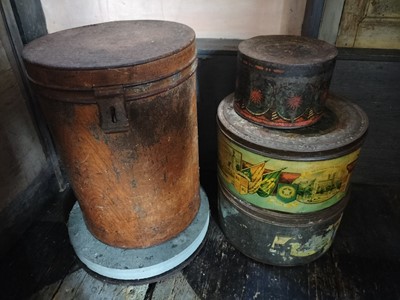 Lot 160 - Toleware