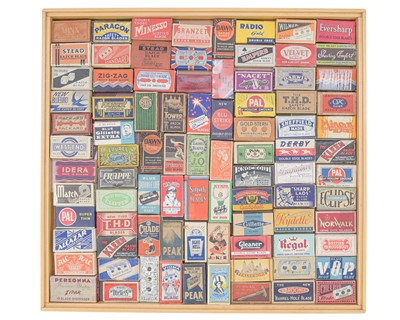 Lot 17 - An unusual display of razor blade boxes.
