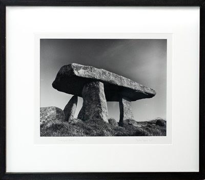 Lot 107 - Ander GUNN (XX-XXI)
