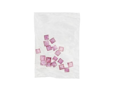 Lot 113 - A parcel of 2.75ct of loose square step-cut rubies