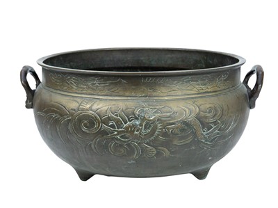 Lot 365 - A large Chinese bronze tripod censer, ding.