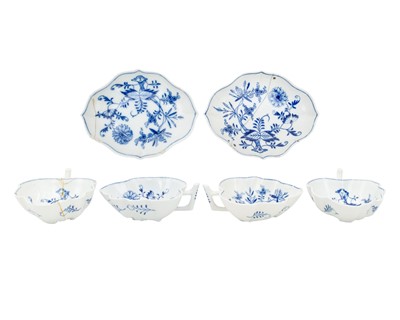 Lot 298 - A set of Four Meissen blue and white onion pattern leaf shape sweetmeat dishes..