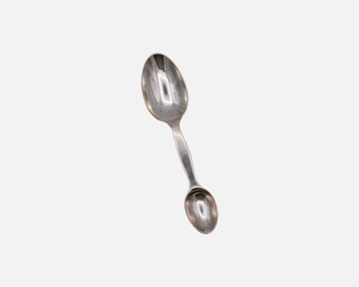 Lot 173 - A Victorian silver medicine spoon by Thomas Johnson I.