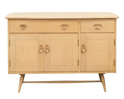 Lot 607 - An Ercol model 351 sideboard.