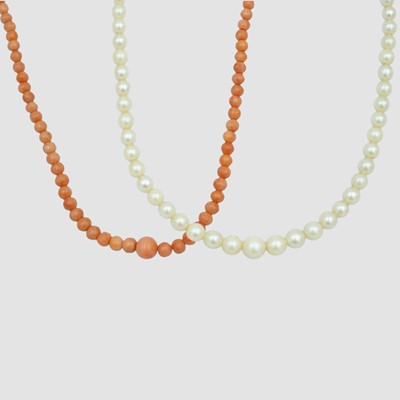 Lot 52 - A Ciro graduated cultured pearl necklace with 9k white gold clasp.