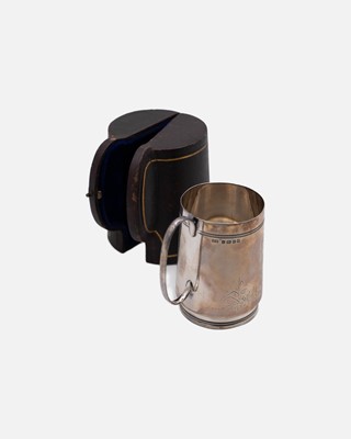 Lot 133 - A cased Victorian silver Christening mug by Henry Wigfull