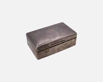 Lot 225 - A silver cigar box by William Comyns & Sons.