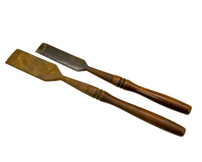 Lot 33 - A 19th century slick or framing chisel.