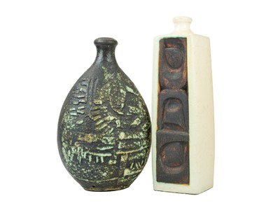 Lot 679 - Tremaen Pottery.