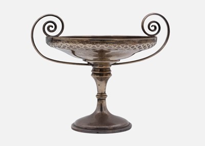 Lot 140 - A George V silver pedestal bonbon dish by Mappin & Webb Ltd.