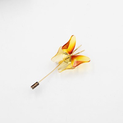 Lot 95 - DANIEL SWAROVSKI - A 925 silver-gilt 'Paradise Bugs' series butterfly stick pin.