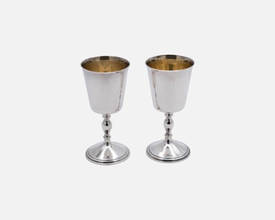 Lot 236 - A pair silver goblets by Deakin & Francis Ltd.