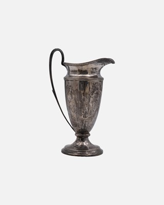 Lot 204 - A silver jug by E. S. Barnsley & Co.