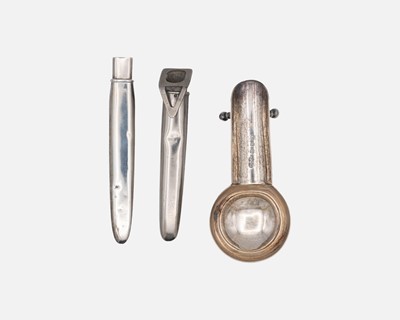 Lot 238 - A silver cigar rest by Deakin & Francis Ltd.