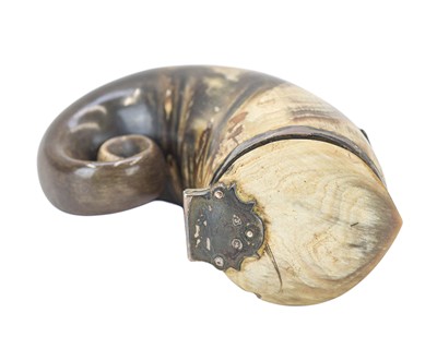 Lot 13 - A Victorian silver mounted ram's horn snuff mull.