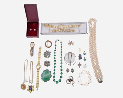 Lot 7 - A collection of costume jewellery, including silver and a little 9k gold.