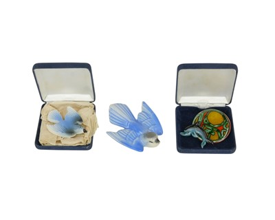Lot 706 - Poole Pottery - Brooches.