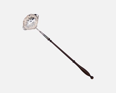 Lot 239 - A Georgian-style silver toddy ladle.