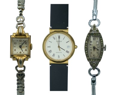Lot 704 - TISSOT - A Seastar gentleman's gold-tone quartz wristwatch.