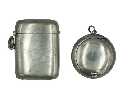 Lot 558 - A silver fob vesta case by Marples & Co.