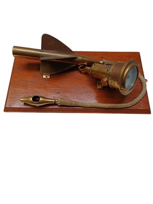 Lot 140 - A Walker patent Cherub Mk III brass ship log.