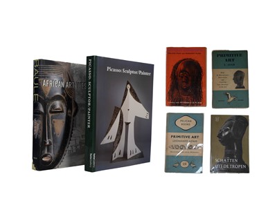 Lot 113 - (Traditional African Art and Primitive Art)