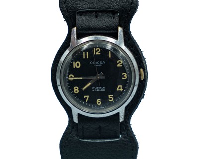 Lot 611 - ORIOSA - A German military-issue chrome-plated manual-wind gentleman's wristwatch.