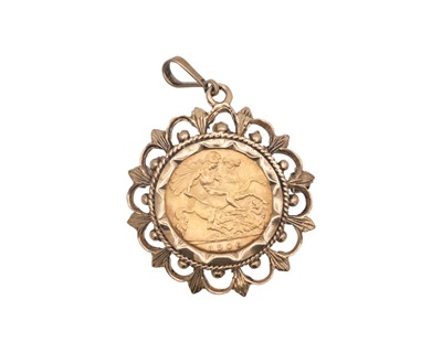Lot 135 - An Edward VII half sovereign gold coin, in a 9k pendant mount.