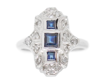 Lot 92 - A 14k white gold Art Deco-style sapphire and diamond ring.
