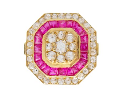 Lot 118 - A large Art Deco-style 14k gold ruby and rose-cut diamond cluster ring.