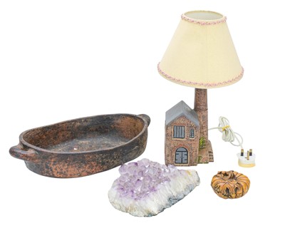Lot 127 - An amethyst geode.