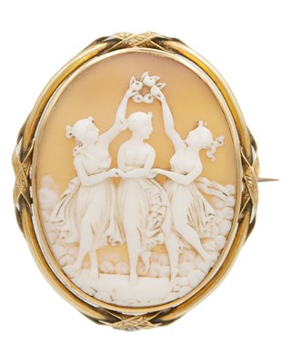 Lot 183 - A 14k mounted oval shell cameo brooch of the three Graces.