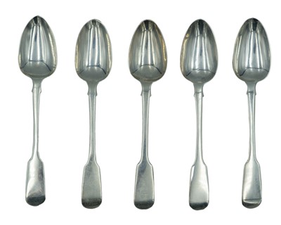 Lot 146 - A set of five George III silver fiddle-patterned teaspoons by Joseph Hicks.