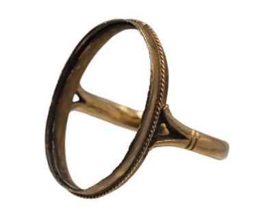 Lot 168 - A Victorian 22k hallmarked gold ring, with difficiant cameo or stone.